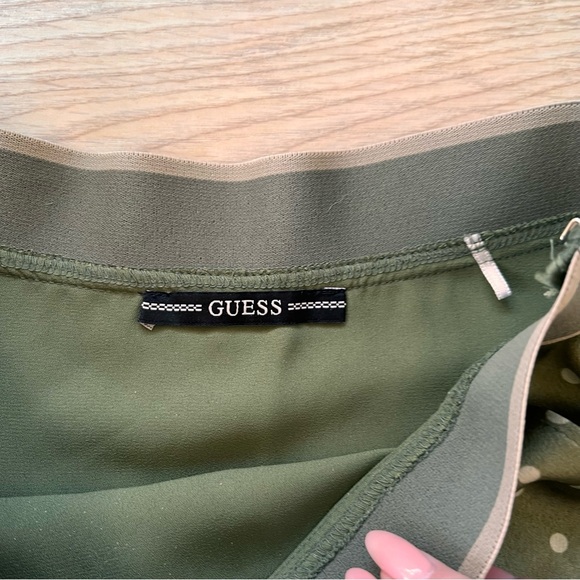 Guess wrap mini skirt - Picture 4 of 7